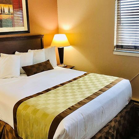 Ramada By Wyndham Spokane Valley Esterno foto