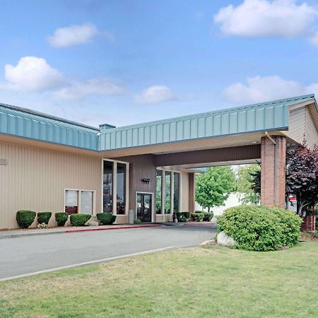 Ramada By Wyndham Spokane Valley Esterno foto