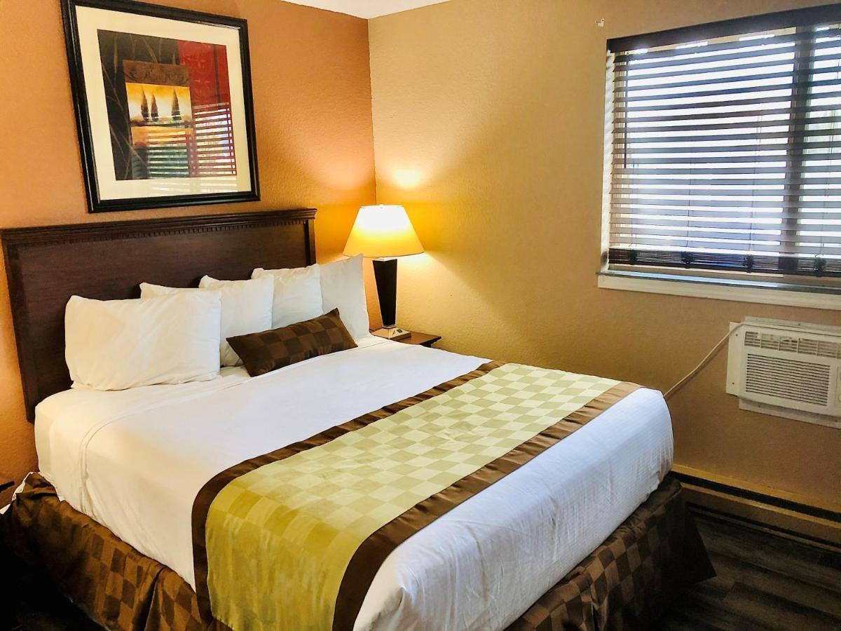 Ramada By Wyndham Spokane Valley Esterno foto