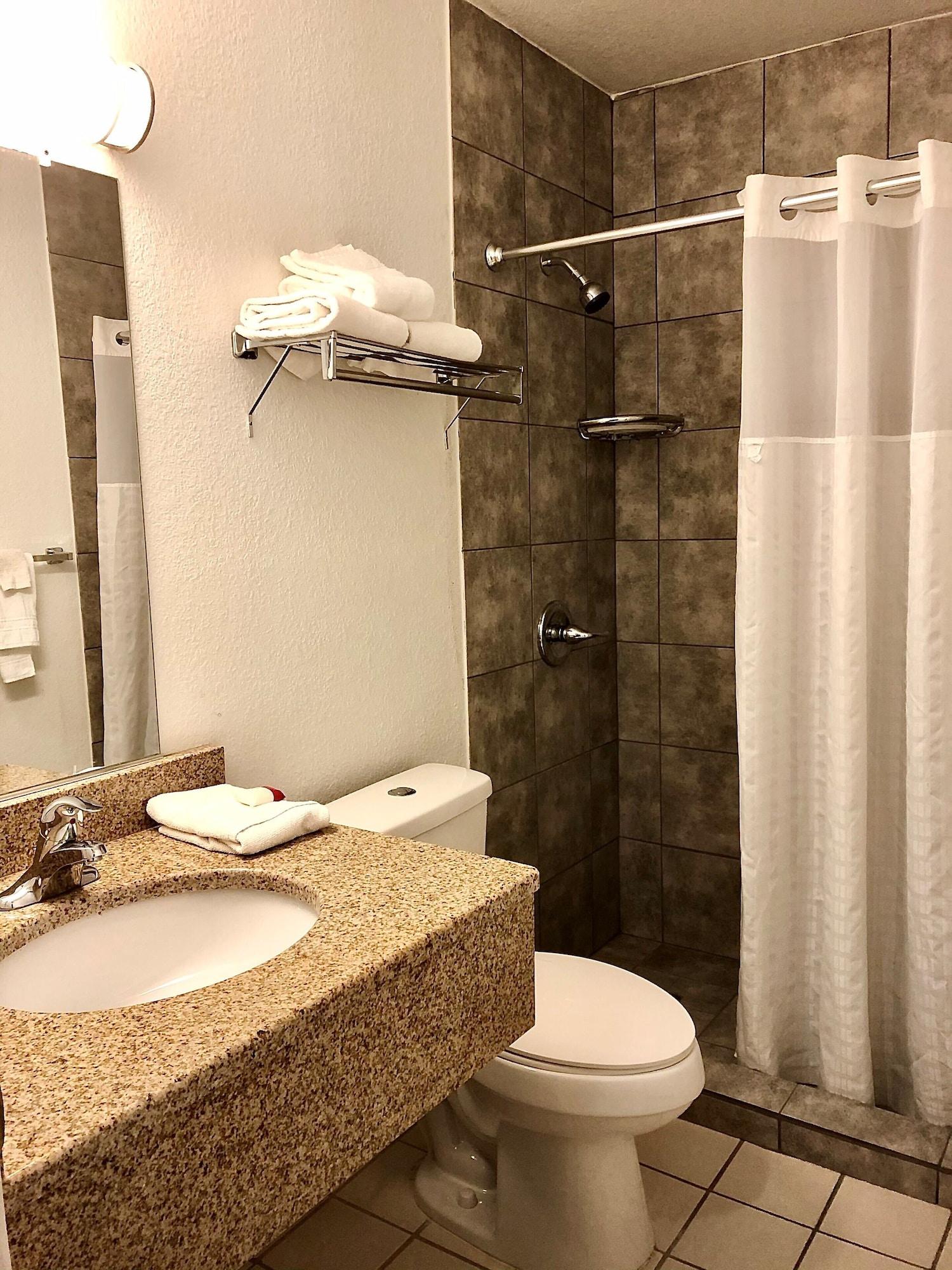 Ramada By Wyndham Spokane Valley Esterno foto