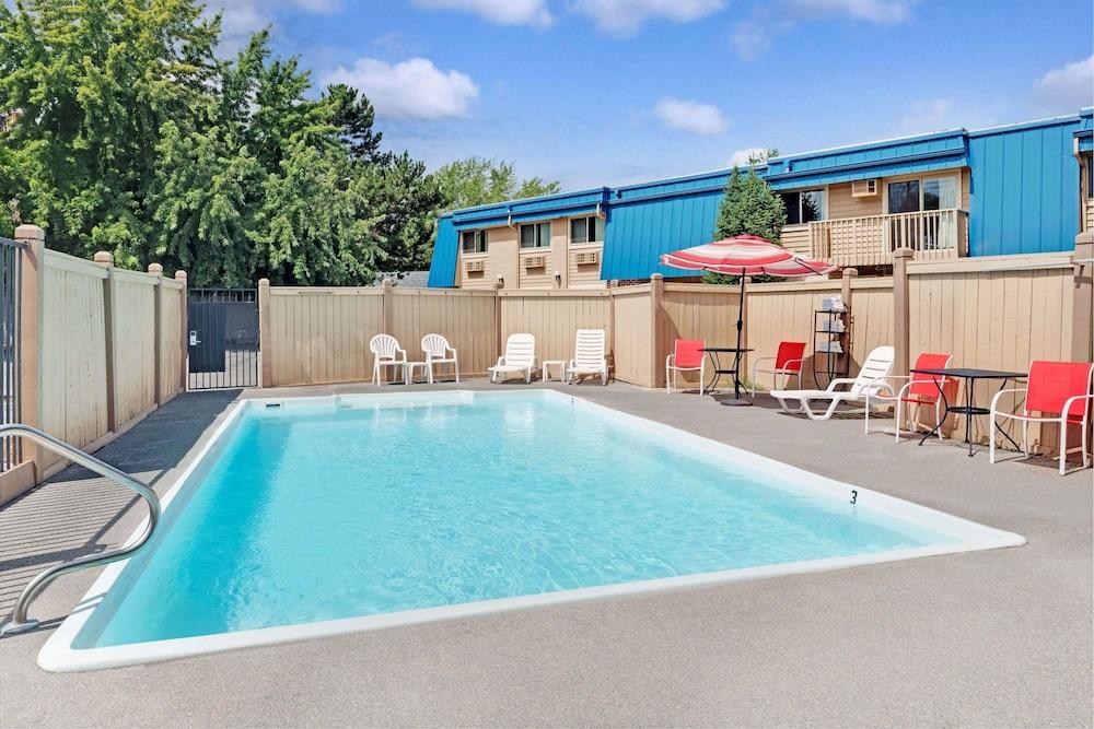 Ramada By Wyndham Spokane Valley Esterno foto